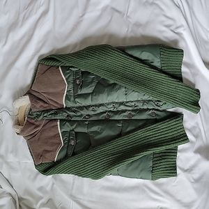 Womens Mossimo Sweater puff jacket